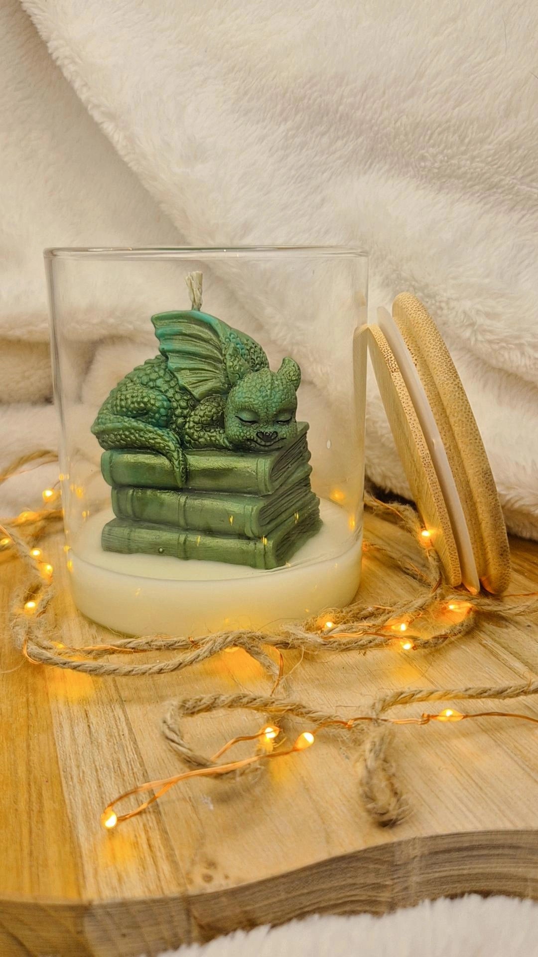 Kleiner Drache im Glas