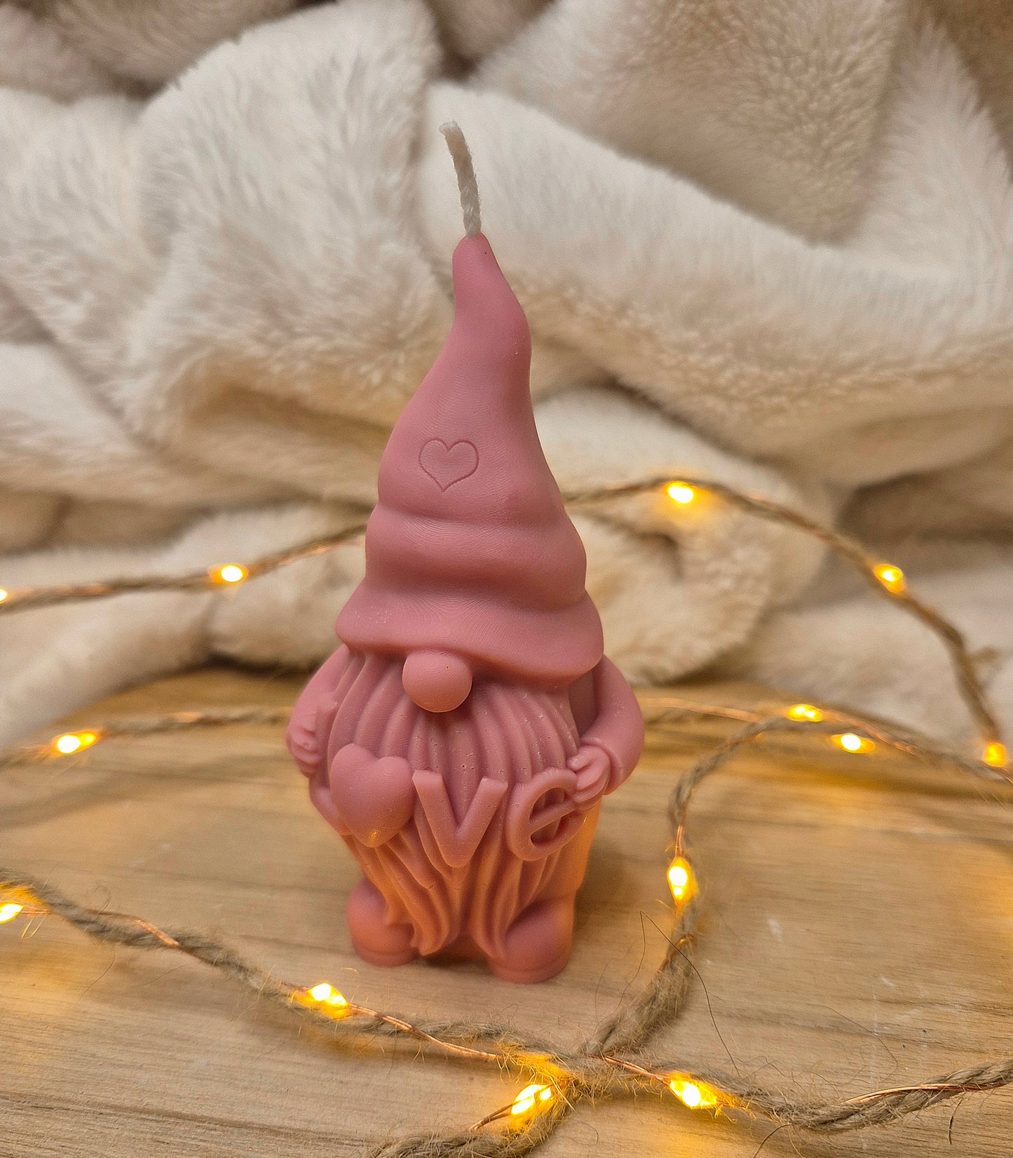 Wichtelkerze „Love“ – Ein Hauch von Herzmagie